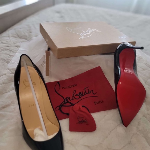 Black & Nude Christian Louboutin Heels - Picture 3 of 9